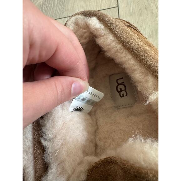 UGG Mens moccasins size 12 like new main image 10